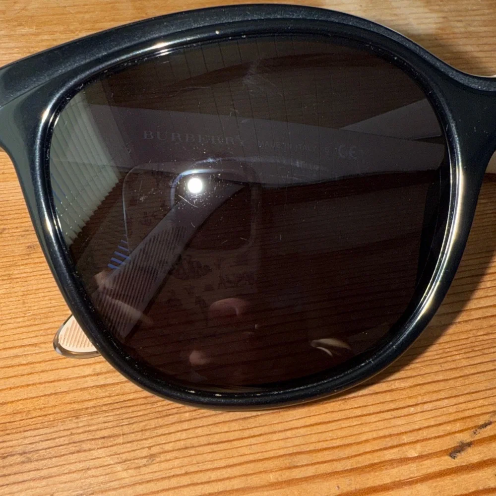 Burberry Black Cat-Eye Sunglasses with Case - Picture 12 of 13
